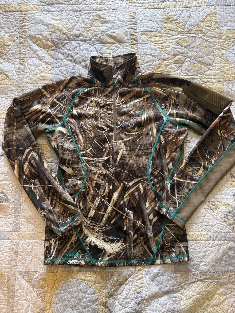 Cabela's Realtree Camo Jacket with Teal Trim